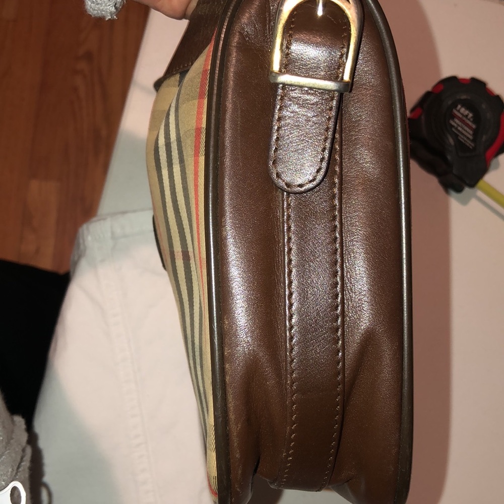 Burberry classic Nova print shoulder bag brown leather detail - Picture 6 of 15